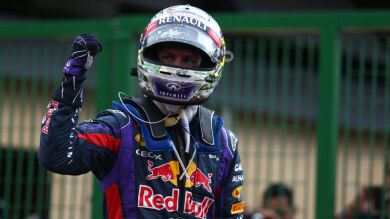 Alonso se sube al podio de Brasil en la novena victoria consecutiva de Vettel