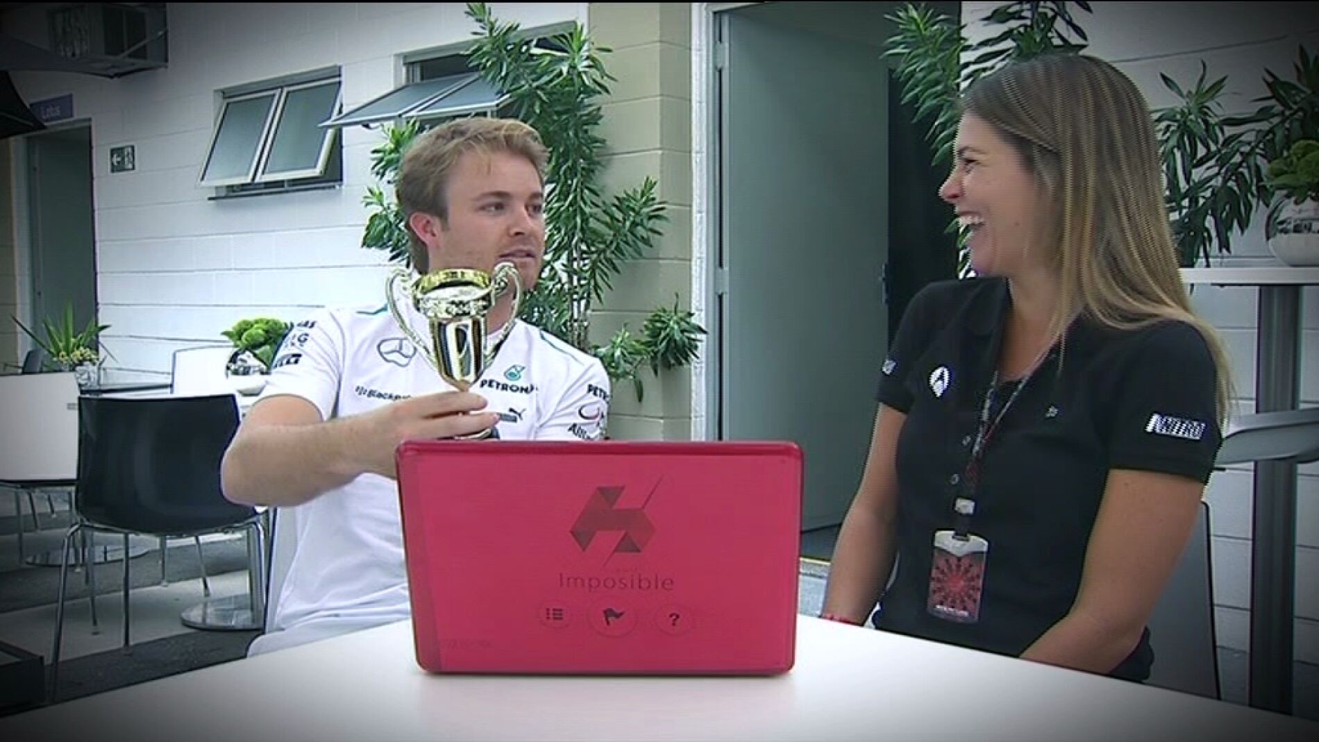 Rosberg, coronado campe&oacute;n del 'Juego Imposible'