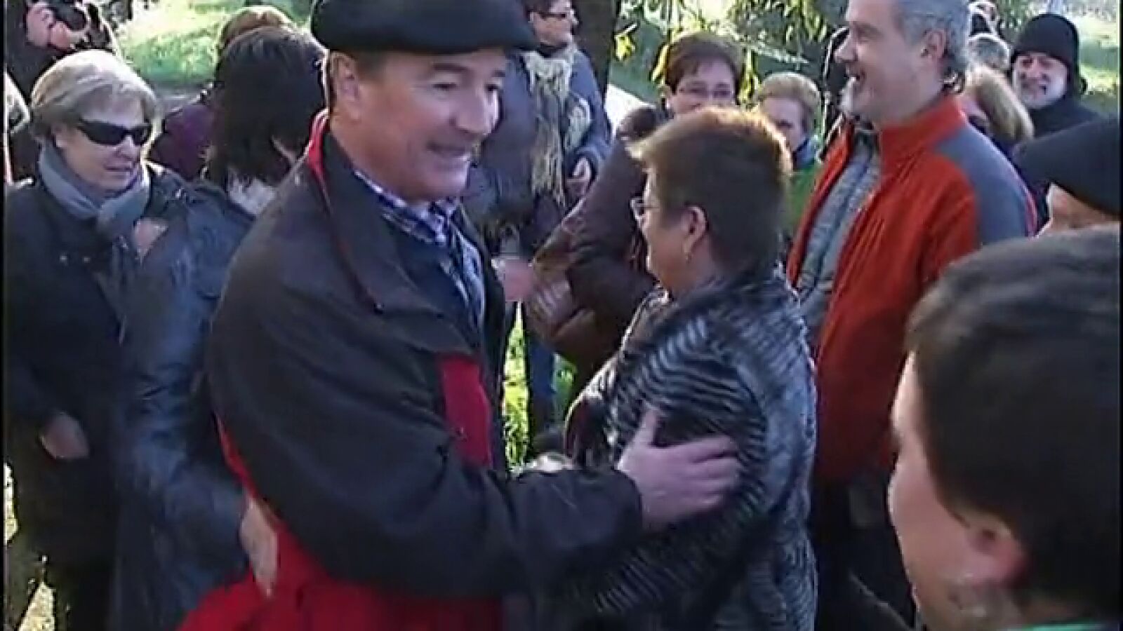 El Gobierno Vasco denuncia el recibimiento entre aplausos a etarras al salir de prisión