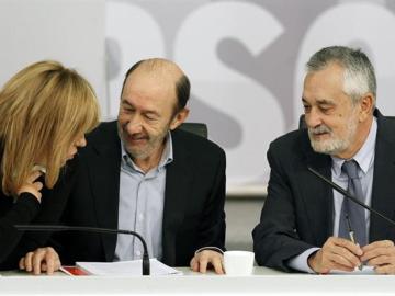 Alfredo Pérez Rubalcaba, José Antonio Griñán y Elena Valenciano Alfredo Pérez Rubalcaba, José Antonio Griñán y Elena Valenciano