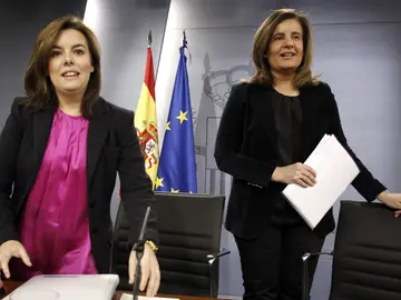 Soraya Sáenz de Santamaría y Fátima Báñez Soraya Sáenz de Santamaría y Fátima Báñez