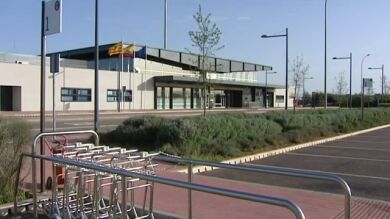 ¿Qué hacer con los aeropuertos no viables?