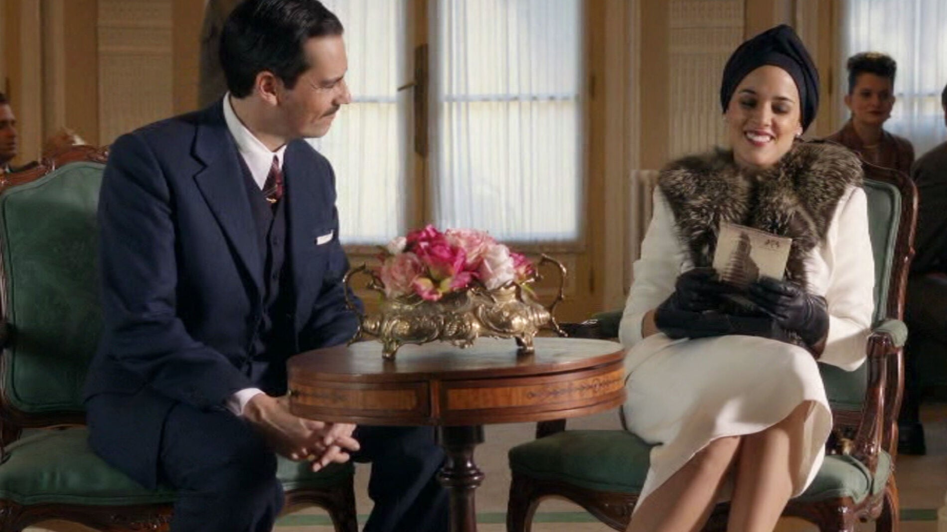 Sira consigue una cita con Manuel da Silva