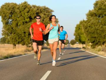 Deportistas corriendo