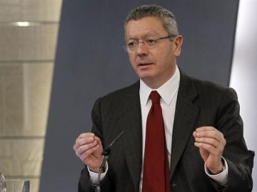 Alberto Ruiz-Gallardón, tras el Consejo de Ministros