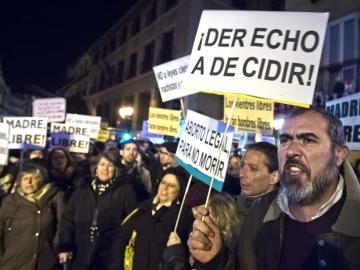 Concentración frente al Ministerio de Justicia contra el anteproyecto de reforma de la ley del aborto