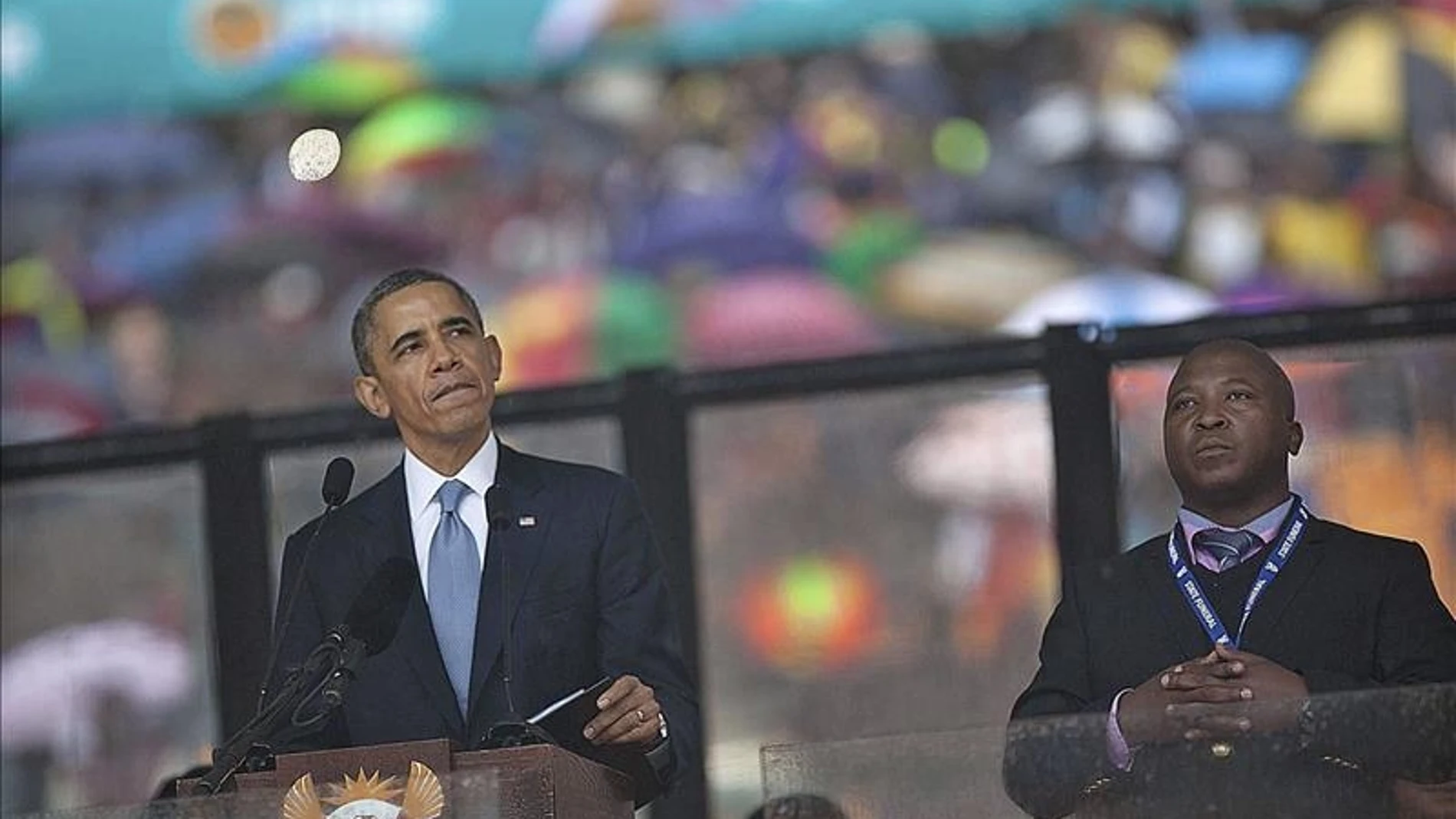 El intérprete de lenguaje de signos que tradujo las intervenciones de los jefes de Estado El intérprete de lenguaje de signos que tradujo las intervenciones de los jefes de Estado