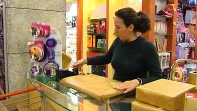 La campaña de Navidad da un respiro temporal a muchos parados