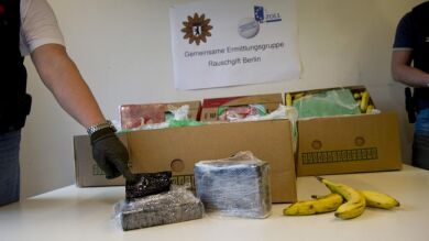 Encuentran más de 140 kilos de cocaína escondidos en varios supermercados de Alemania