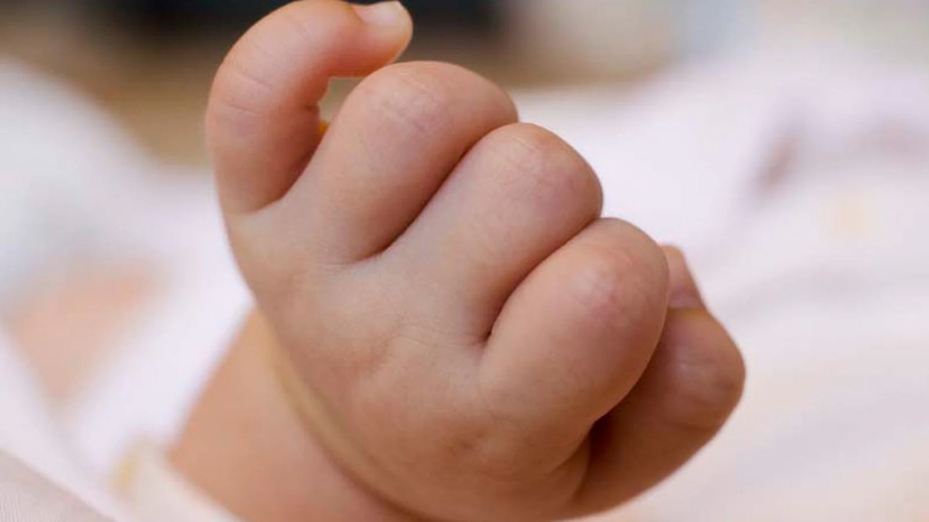 2,9 millones de niños fallecen cada año durante sus primeros 28 días de vida 2,9 millones de niños fallecen cada año durante sus primeros 28 días de vida