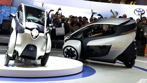 Coche que sólo tiene tres ruedas Coche que sólo tiene tres ruedas