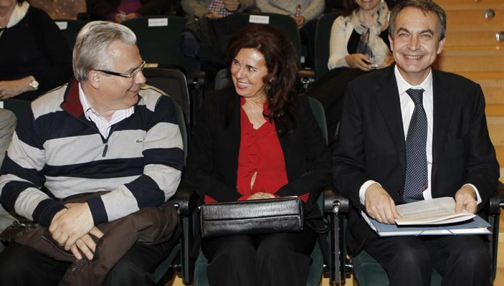José Luis Rodríguez Zapatero y Baltasar Garzón en el coloquio en Sevilla