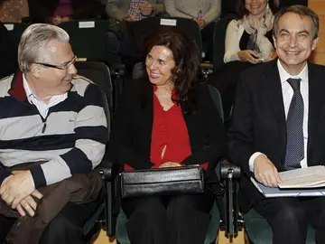 José Luis Rodríguez Zapatero y Baltasar Garzón en el coloquio en Sevilla José Luis Rodríguez Zapatero y Baltasar Garzón en el coloquio en Sevilla