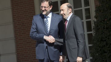 Los dos líderes políticos Mariano Rajoy y Alfredo Pérez Rubalcaba.
