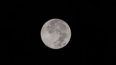 La Luna llena 'de las flores' podrá verse este miércoles al 100% de su iluminación