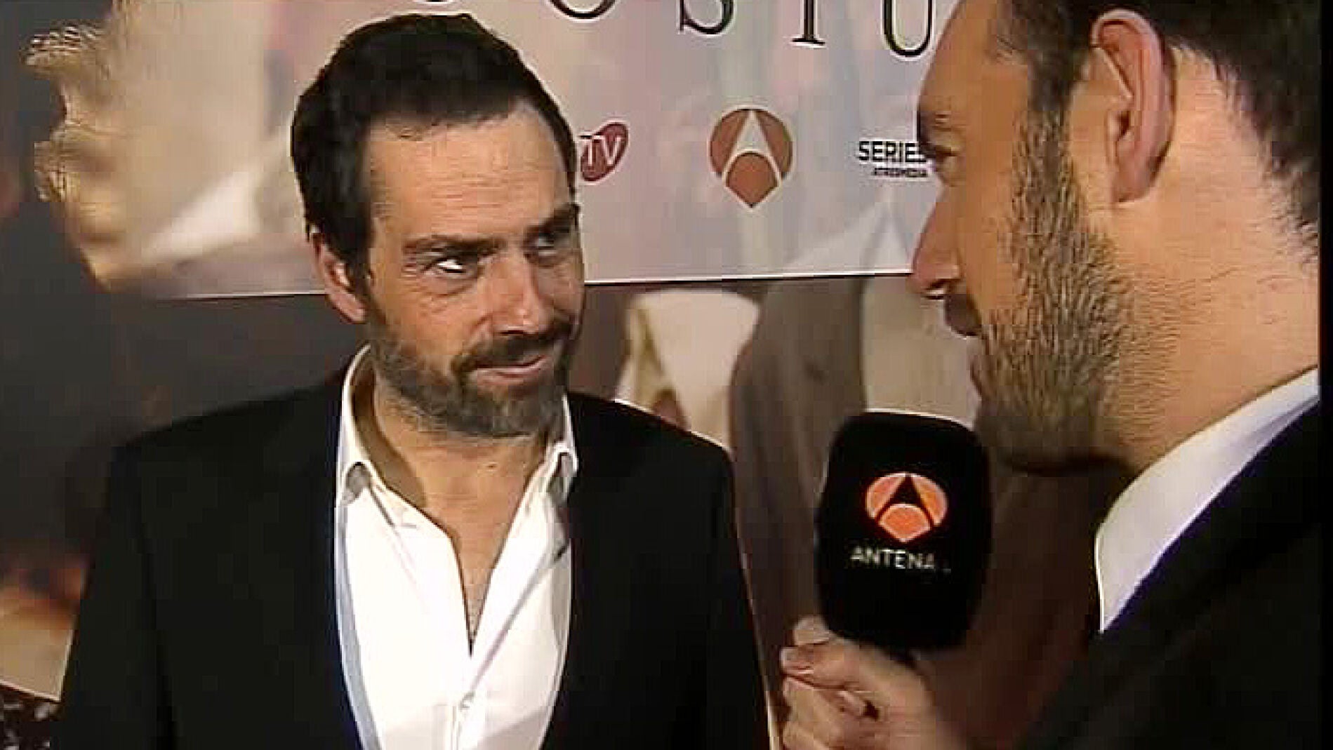 Premiere El Tiempo entre costuras