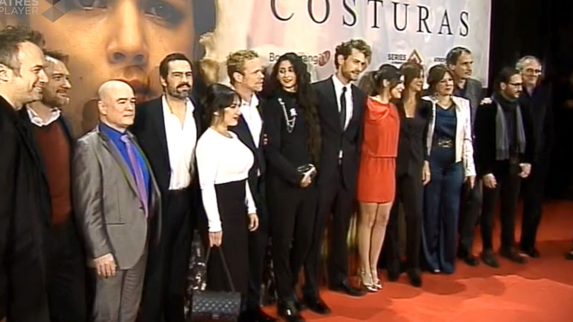 Premiere El Tiempo entre costuras