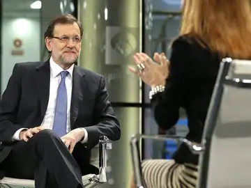 Rajoy atiende a la pregunta de Lomana Rajoy atiende a la pregunta de Lomana