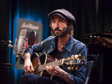 Leiva canta Terriblemente Cruel Leiva canta Terriblemente Cruel