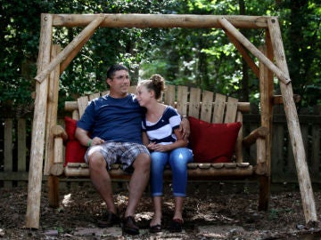 Garth Callaghan junto a su hija Emma