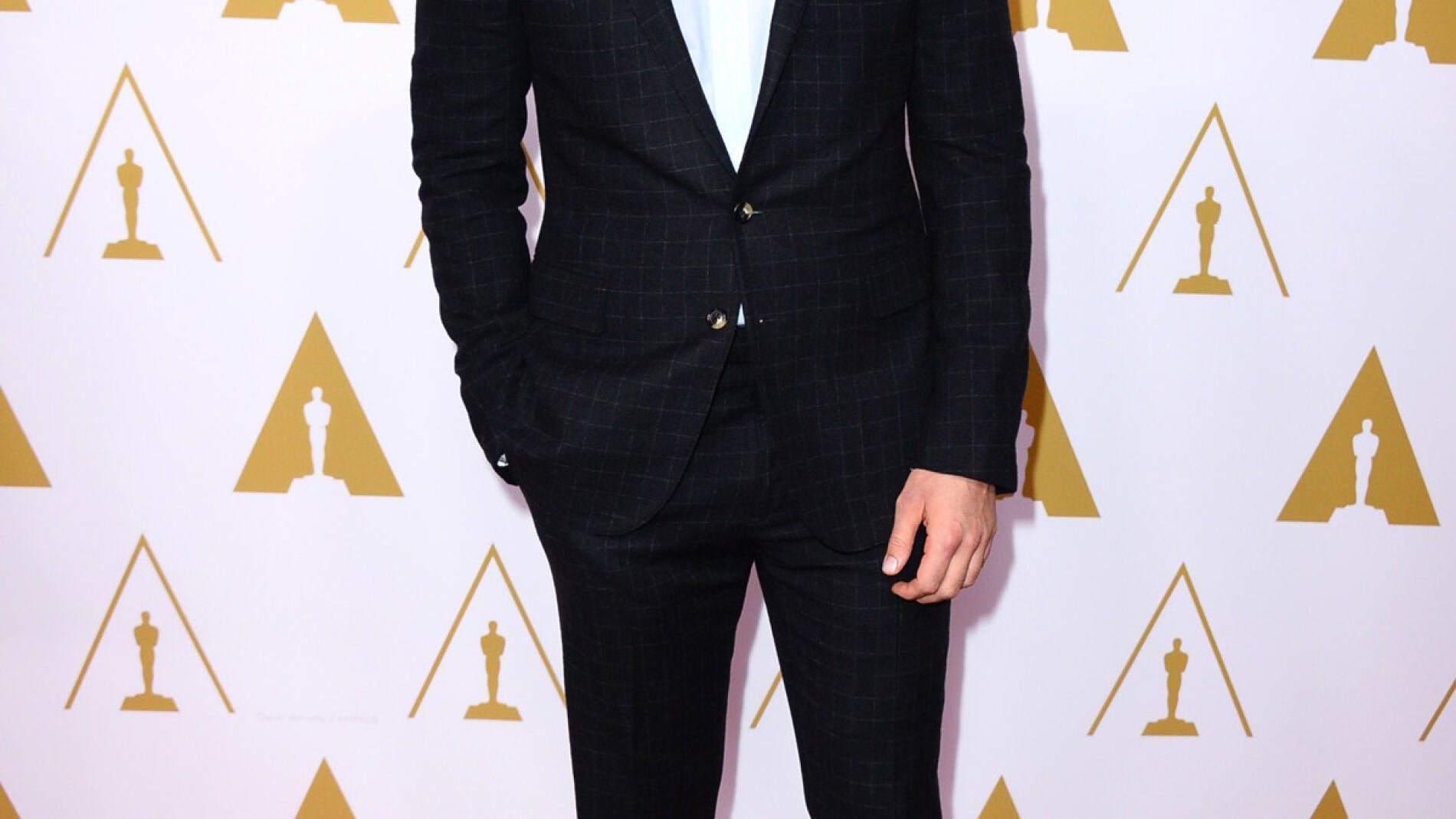 Bradley Cooper, con camisa a juego con sus ojos