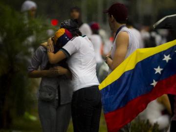 Siguen y crecen las manifestaciones en Venezuela