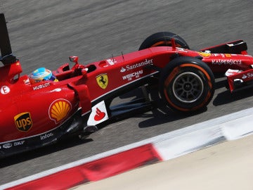 Alonso, en los test de Baréin