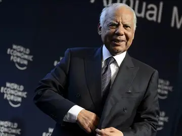 El primer ministro egipcio, Hazem el Beblaui, durante la 44 edición del Foro Económico Mundial. El primer ministro egipcio, Hazem el Beblaui, durante la 44 edición del Foro Económico Mundial.