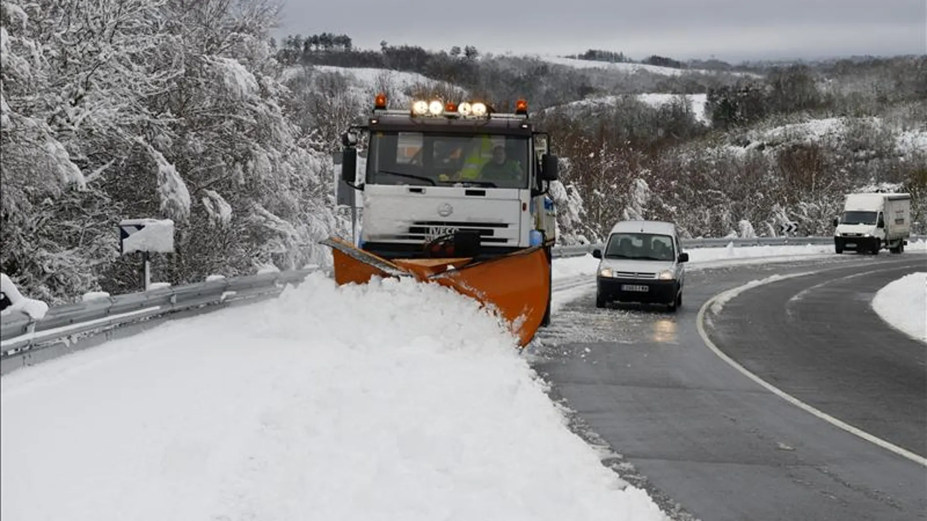 El norte peninsular se tiñirá de blanco con un descenso de las temperaturas en el resto de provincias El norte peninsular se tiñirá de blanco con un descenso de las temperaturas en el resto de provincias