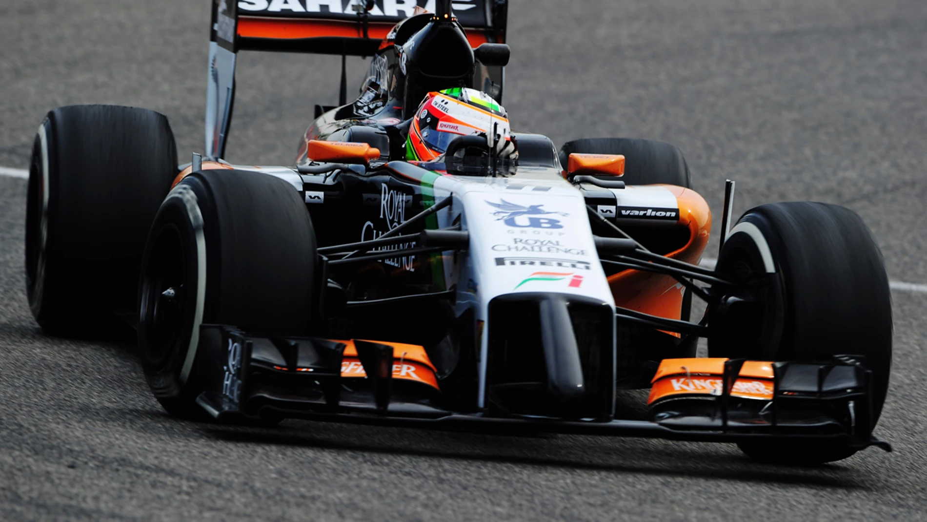 Pérez conduce el Force India en Baréin