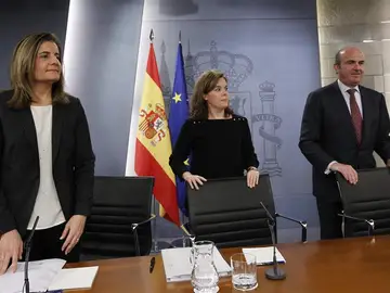 Fátima Báñez, Soraya Sánez de Santamaría y Luis de Guindos Fátima Báñez, Soraya Sánez de Santamaría y Luis de Guindos