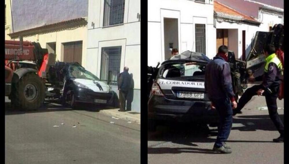 Un moroso embiste con un toro mecánico contra el coche del cobrador del frac