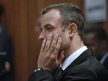 El atleta paralímpico Oscar Pistorius asiste a su juicio en Pretoria, Sudáfrica. El atleta paralímpico Oscar Pistorius asiste a su juicio en Pretoria, Sudáfrica.