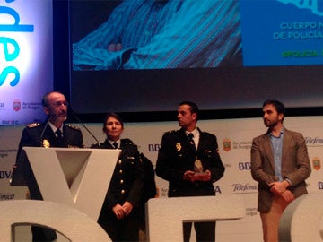 La Policía Nacional recoge el premio iRedes