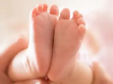 En la imagen, los pies de un recién nacido (Archivo) En la imagen, los pies de un recién nacido (Archivo)