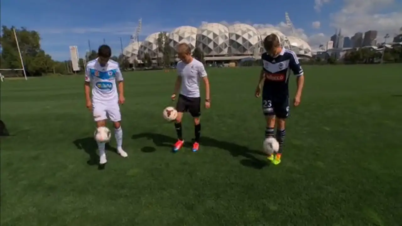 Los pilotos ya calientan motores en Melbourne