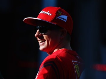 Kimi Raikkonen sonríe en Melbourne