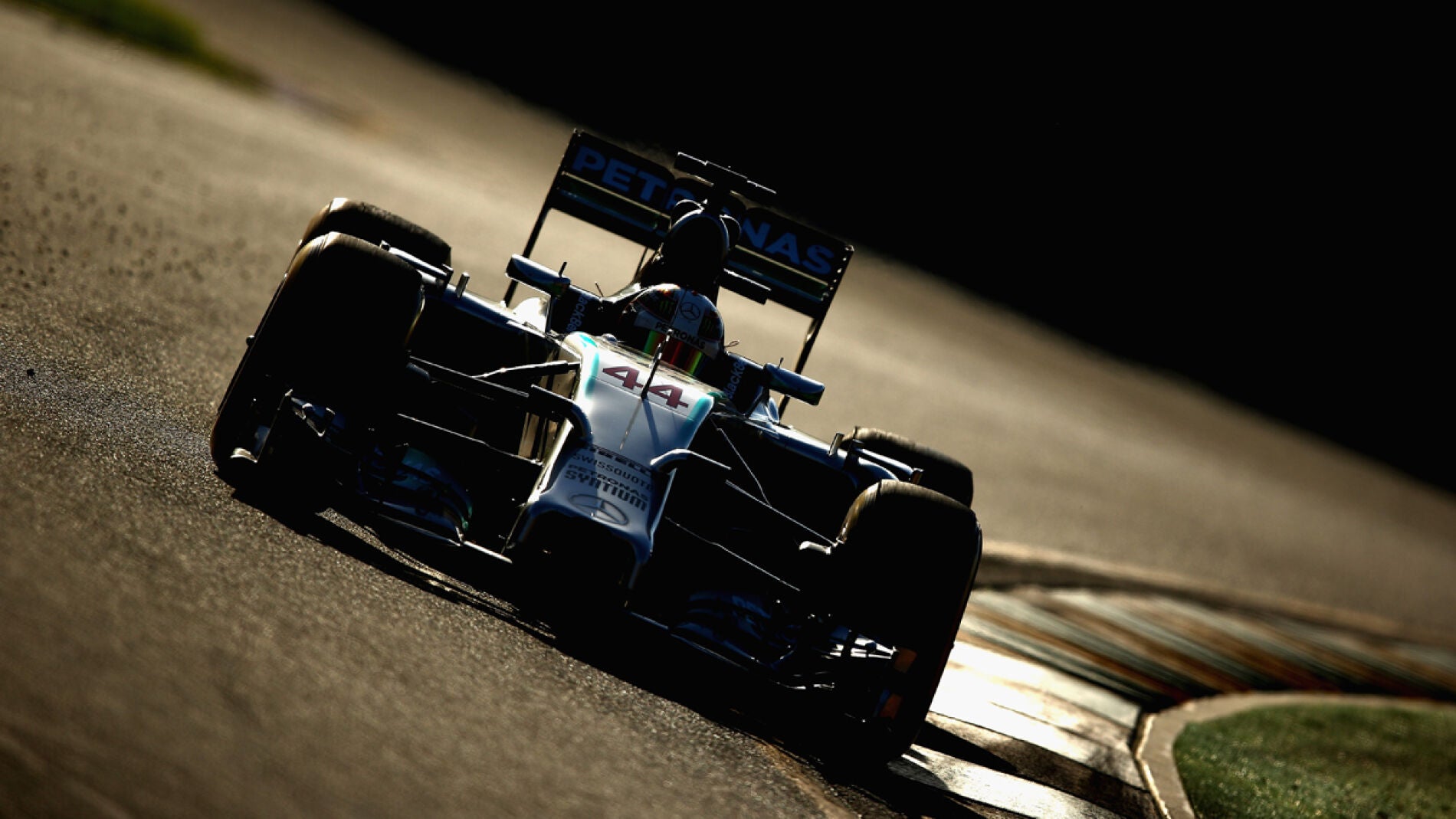 Hamilton luce monoplaza en Albert Park