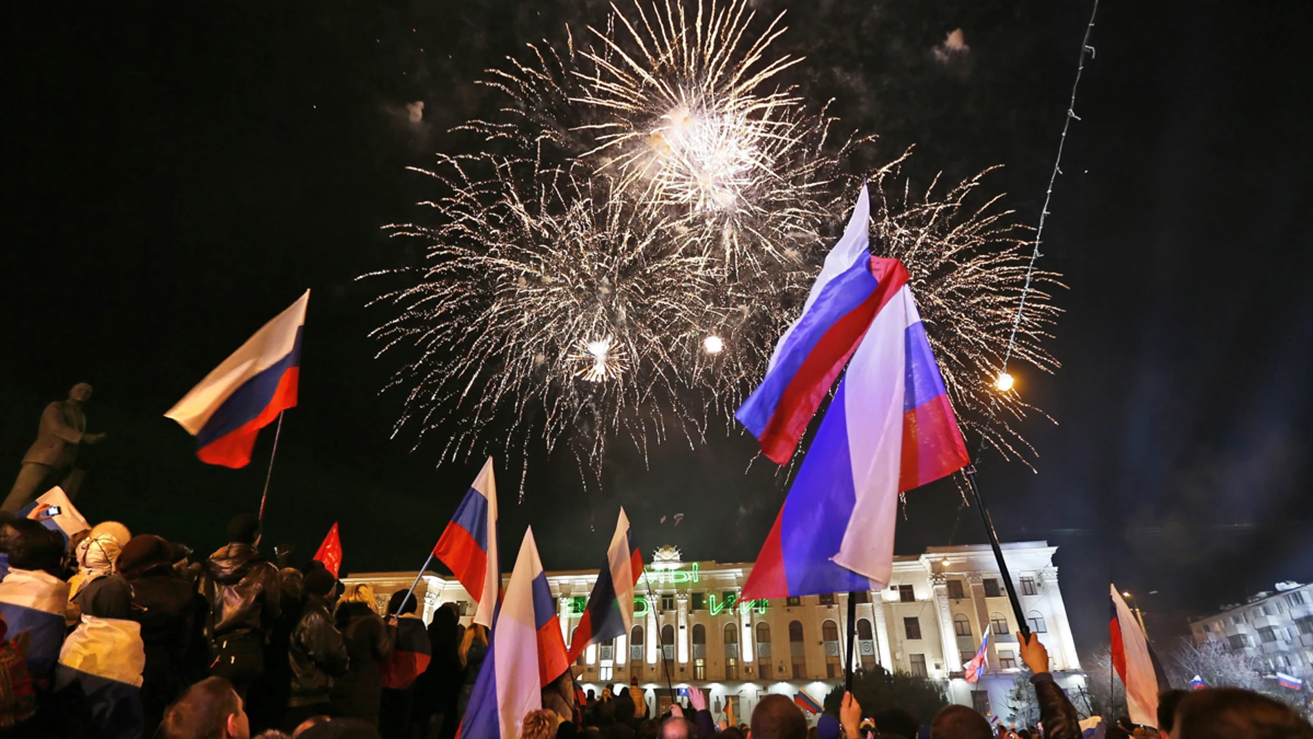 Festejos en la Plaza de Lenin en Crimea Festejos en la Plaza de Lenin en Crimea