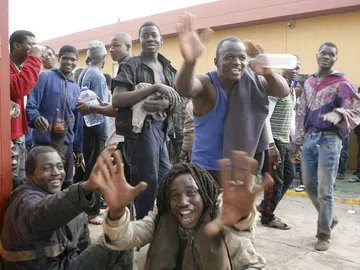 Celebran que han logrado entrar en Melilla Celebran que han logrado entrar en Melilla