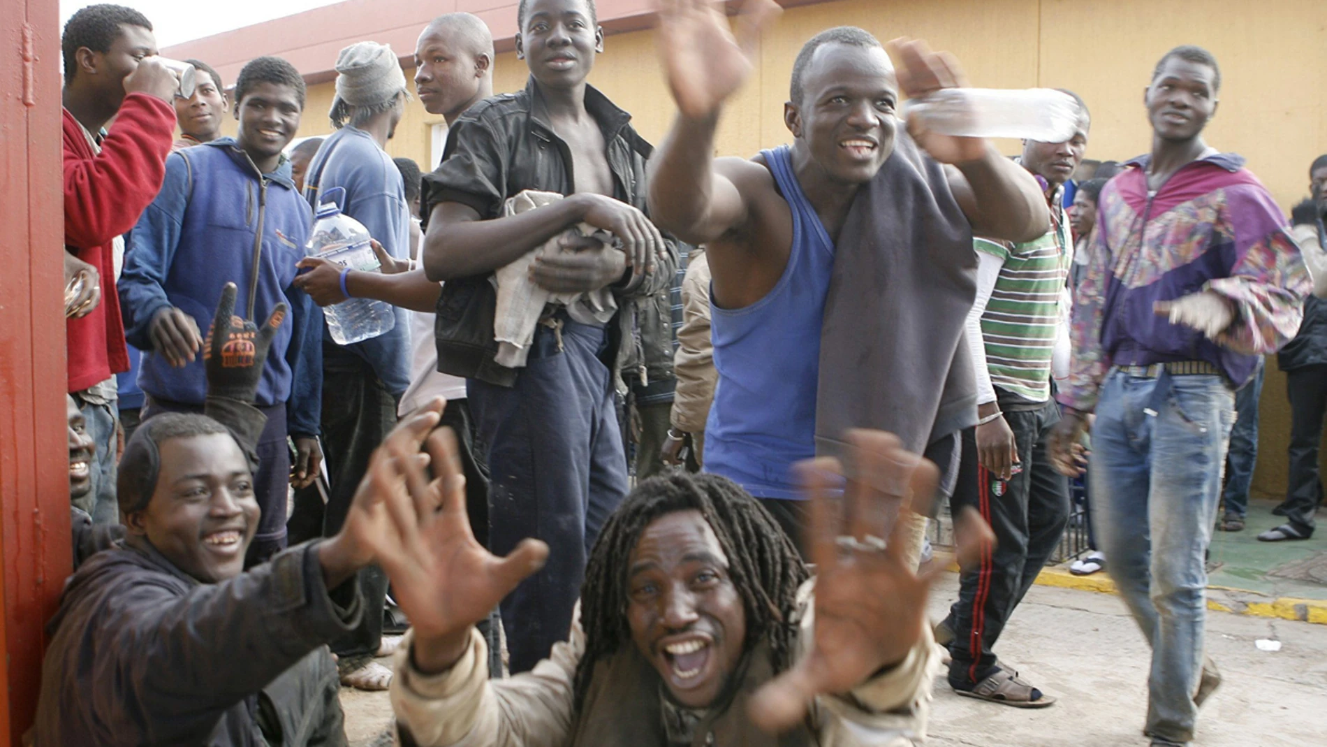 Celebran que han logrado entrar en Melilla Celebran que han logrado entrar en Melilla