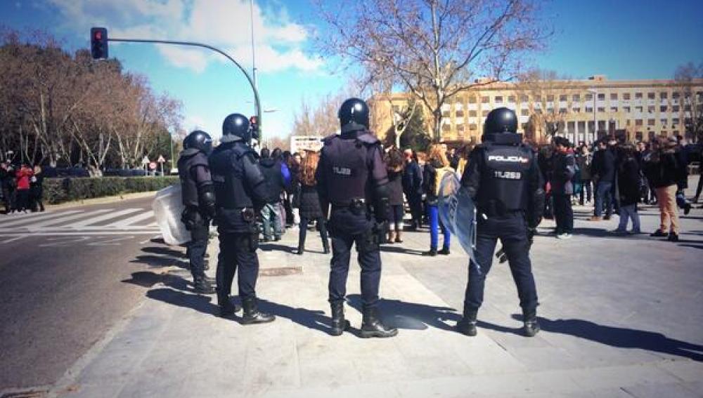 Despliegue policial en la Complutense