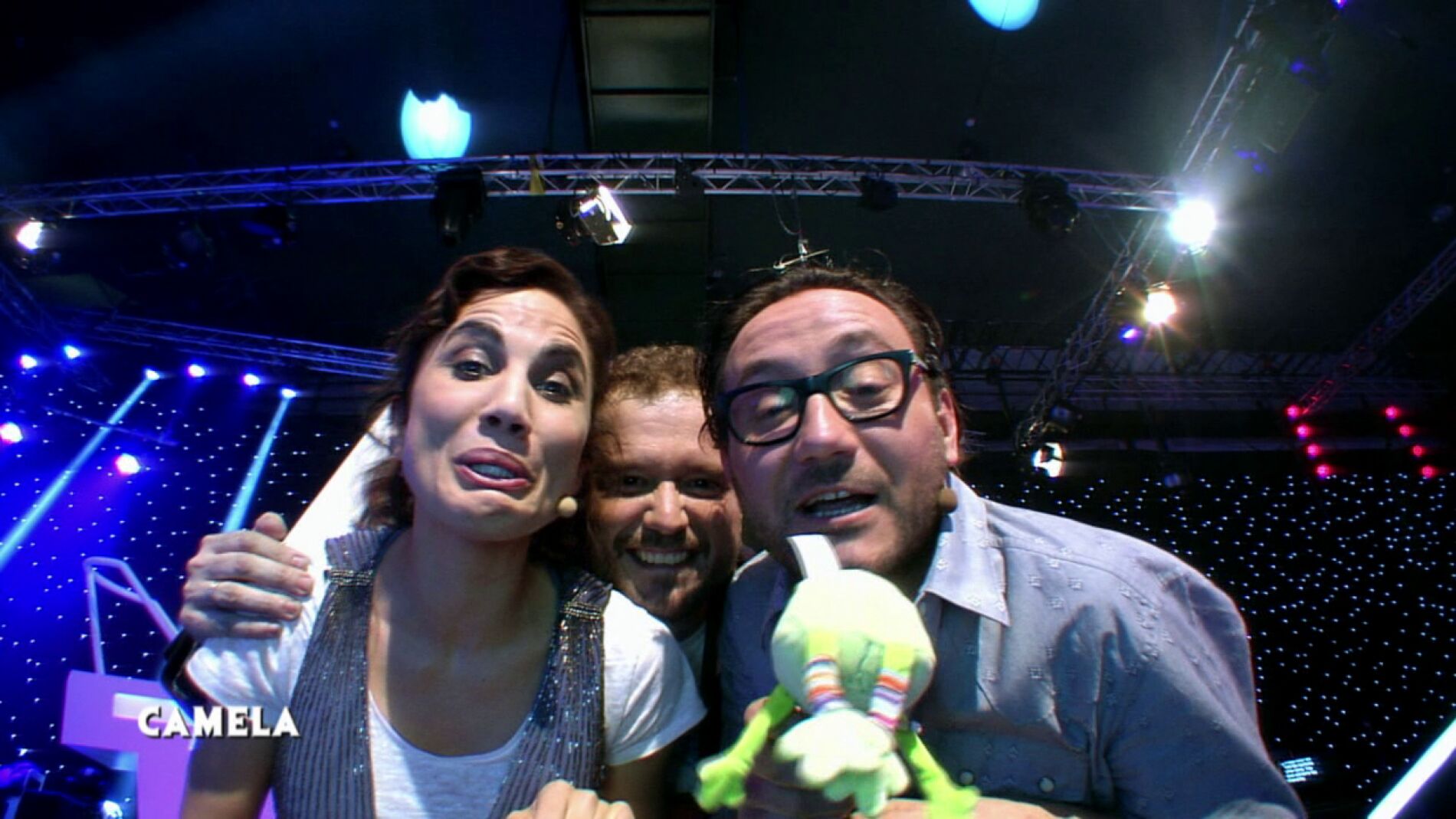 Carlos Santos, Toni Acosta y El Monaguillo hacen llorar al beb&eacute;