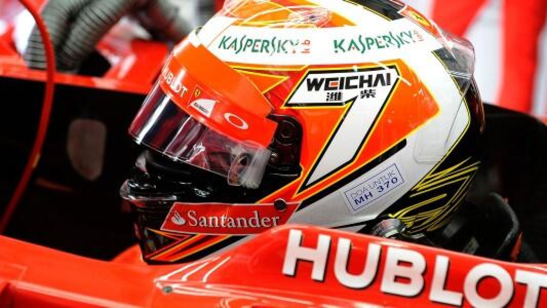 Raikkonen recuerda a las v&iacute;ctimas del accidente de avi&oacute;n malasio