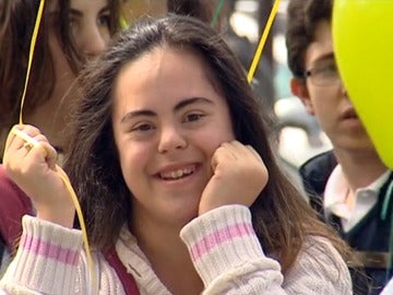 Mujer con síndrome de Down Mujer con síndrome de Down