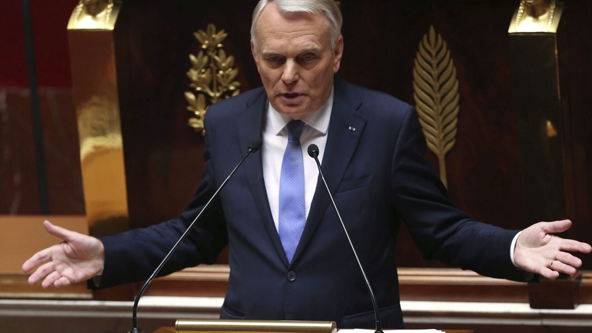 Ayrault en un acto pol&iacute;tico