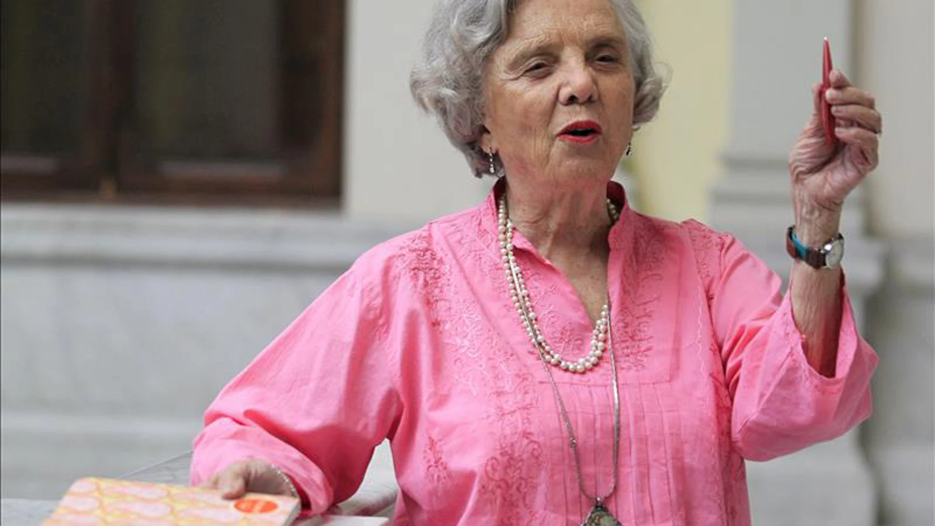 Elena Poniatowska durante su encuentro con la prensa en Madrid. Elena Poniatowska durante su encuentro con la prensa en Madrid.