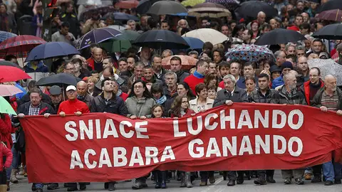 Manifestación de los trabajadores de Sniace Manifestación de los trabajadores de Sniace