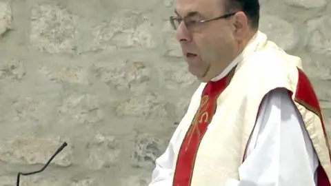 Párroco de Canena, en Jaén Párroco de Canena, en Jaén