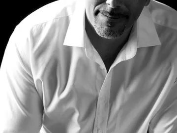 Víctor del Árbol Víctor del Árbol